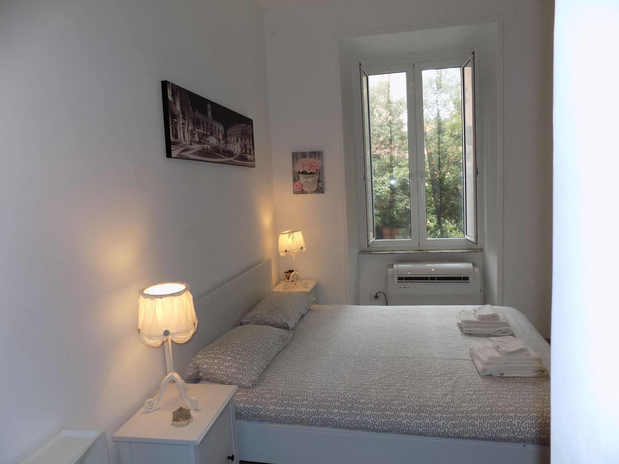 B&B Vaticano St Joseph Rome Bagian luar foto